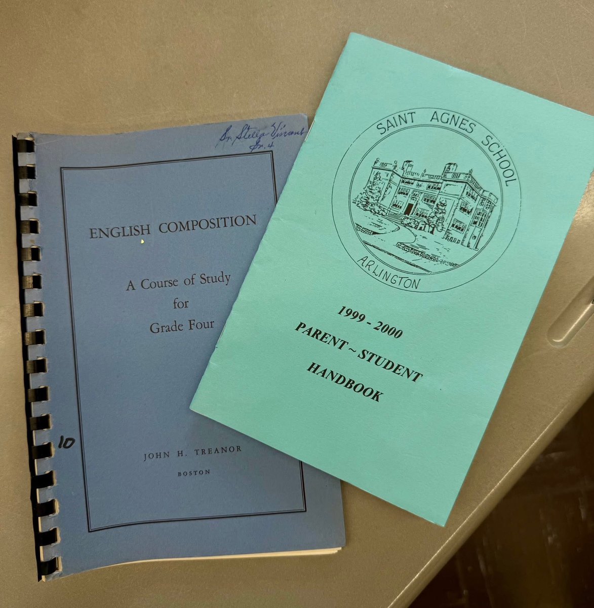 Mrs. Ciarlone, a former SAS 8th grade teacher, came back to visit some Middle School students to open a time capsule her class had put together back in 2000. Some items included an old student handbook, old school records, textbooks, and the year 2000 decorations! #WeAreSAS #RCAB