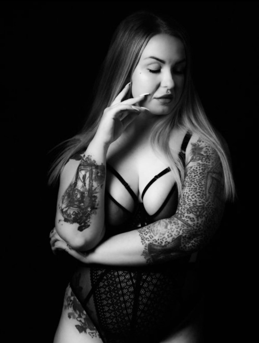 ⛓️Mistress Elysia 
⛓️
⛓️The Queen of Tease
⛓️Purveyor of Sensual Violence
⛓️Your Girlfriend calls Her “Daddy”
⛓️
⛓️Domme of your Dreams
⛓️Harbinger of Agony and Ecstasy
⛓️
⛓️All-round Amazing Human Being
⛓️
⛓️
⛓️Submit, Worship, Obey🙇
⛓️
⛓️<a href="/ElysiaDomme/">🗝️ℰ𝓁𝓎𝓈𝒾𝒶 ℒℴ𝒸𝓀𝒽𝒶𝓇𝓉🗝️</a> 
⛓️mistresselysia.co.uk