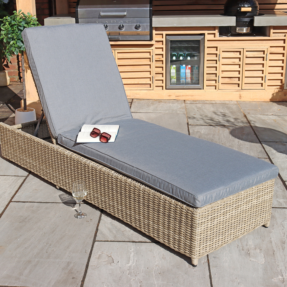 Soak up the summer sun in style! 😎

Whether it’s family get-togethers or lazy weekends, find your perfect outdoor setup with our stylish range of garden furniture.

🛒 bit.ly/EHS-GardenFurn…
📍 bit.ly/EHS-Branch