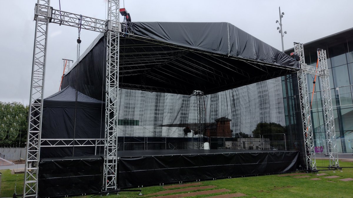pa_hire_oxford's tweet image. 🎪 12m x 10m Festival Stage
120m² clear performance area, 8m trim height, PA wings—ideal for outdoor festivals &amp;amp; concerts. 

🎧 soundandlightguys.co.uk

#StageHire #FestivalSetup #LEDScreenHire #SoundAndLightGuys