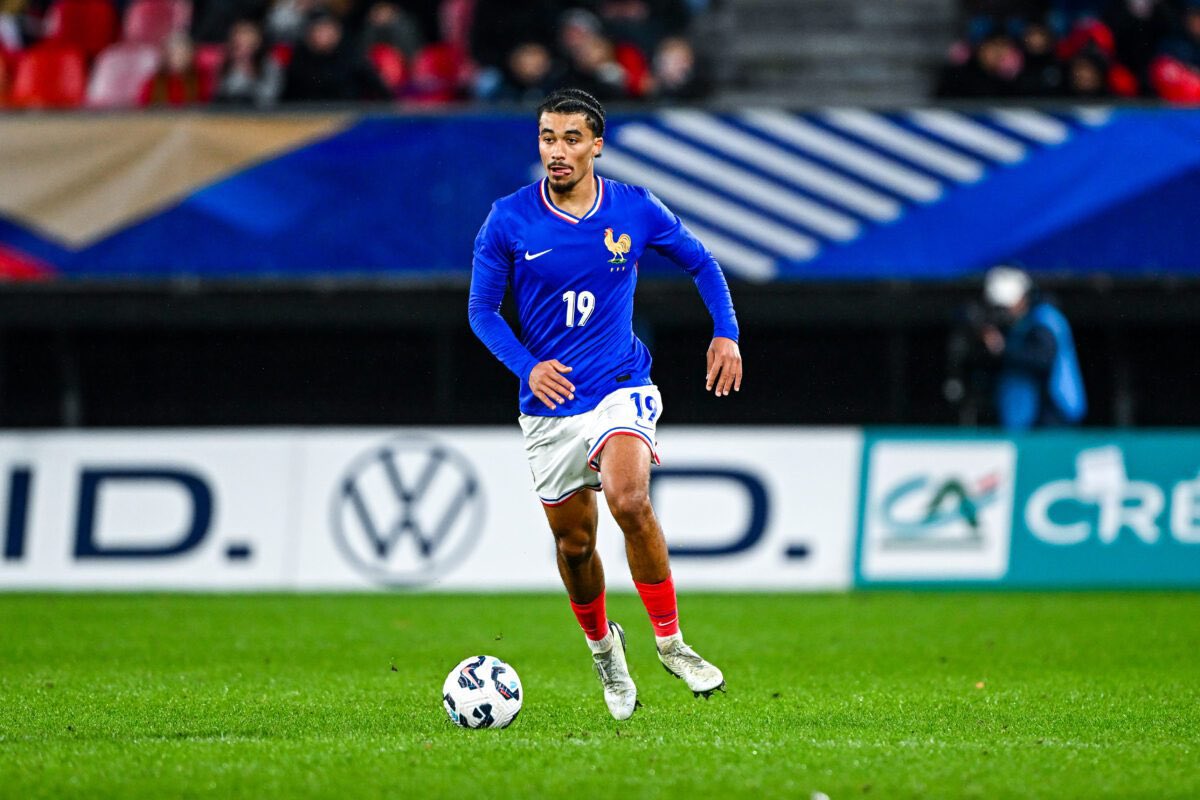 Nathan Zeze vs Poland U21 🌟 

1 goal 💥
95% pass accuracy 🎯 
1 chance created 🪄
5 passes into the final third 🎯
4 clearances 🧱
2 interceptions 🧠
5 recoveries 🏃
100% of aerial duals won 👷‍♂️

Bournemouth have already had a bid knocked back for the Frenchman #afcb 

#fcnantes