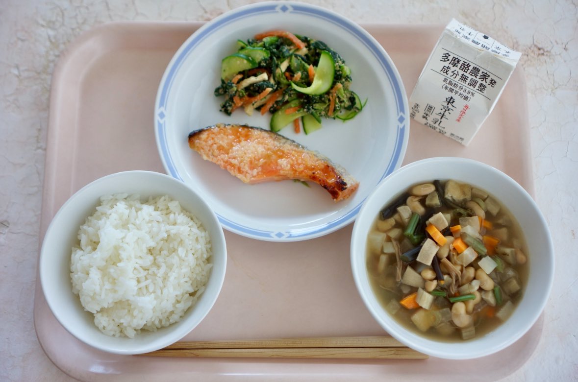明日は給食試食会初日です♪最高に美味しいお魚給食でお待ちしております😊