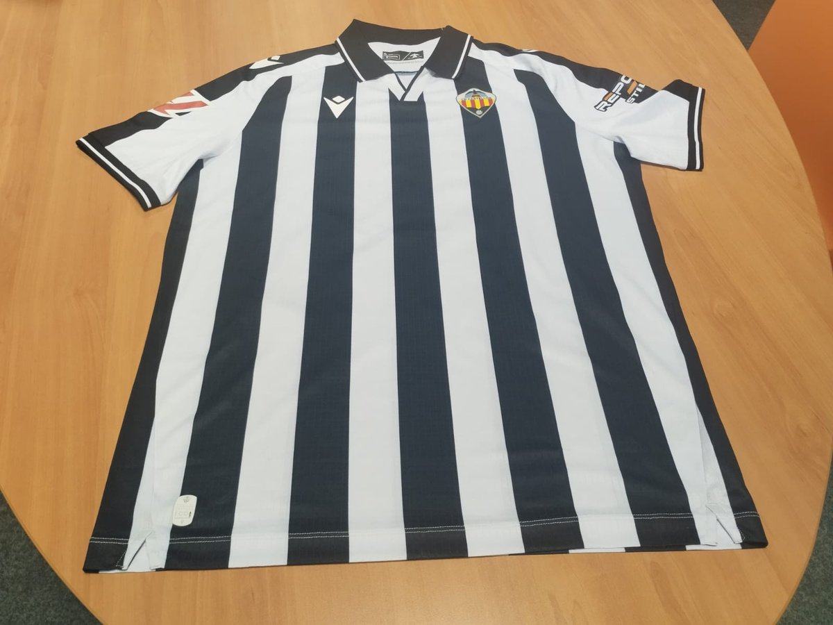 À Punt Esports tweet media