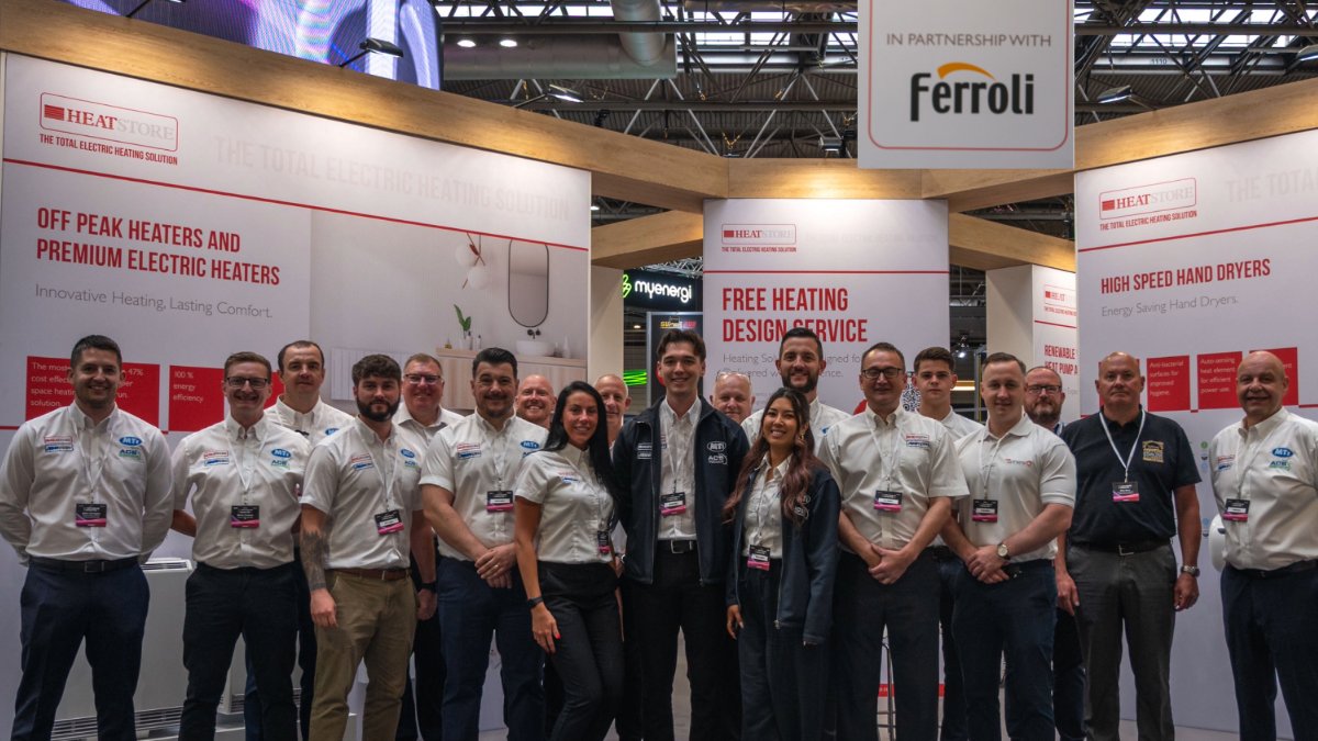 Thanks #Heatstore for having Ferroli at #CEFLive25! 🙌 Excited for our partnership ahead! 🔥 #FerroliUK #Heatstore #PartnershipPower