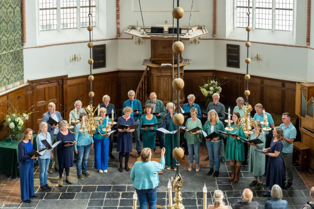Midzomeravond ligconcert Kamerkoor Les Moucherons: Kamerkoor Les Moucherons geeft een Midzomeravond-ligconcert in de Doopsgezinde Kerk, Frankestraat 24, Haarlem. Dit meditatieve optreden… haarlemupdates.nl/2025/06/18/mid… #Haarlem #kamerkoor #DoopsgezindeKerk #LesMoucherons #ligconcert