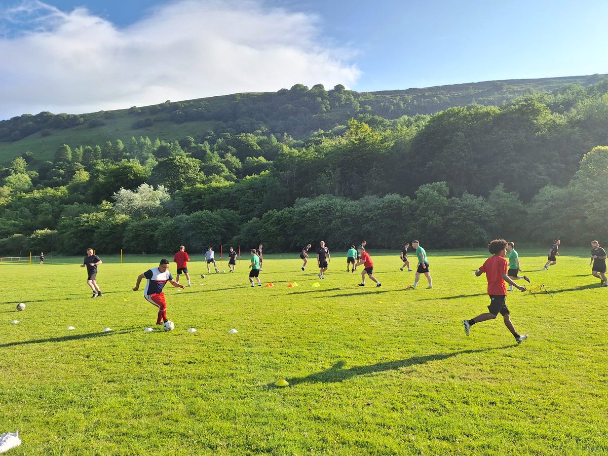 🚨🏃‍♂️| PRESEASON IS UNDERWAY!

Last night was our 1st pre-season session &amp; what a start it was! 💥

✅ Fantastic Turnout
✅ Positive Energy
✅ Outstanding Effort

Massive thank you to everyone who showed up and set the tone. We go again tomorrow night! Let’s keep building. ⚽️💚