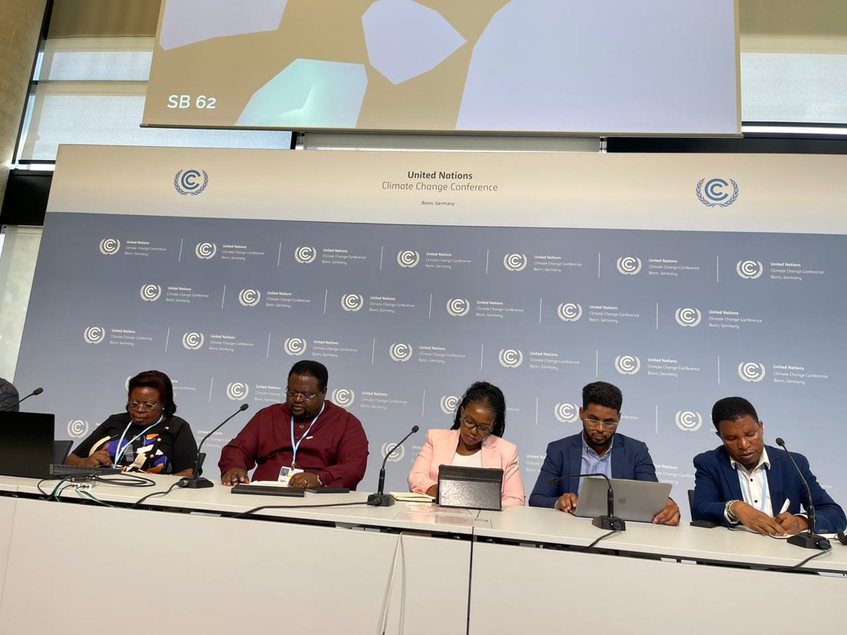 LCOY Kenya 2024 (@lcoykenya2024) on Twitter photo Day 3 of SB62 in BONN <a href="/sheilanyango/">Sheila Cindy Anyango</a> the <a href="/LCOYKenya2025/">LCOY Kenya Official</a> Co-Convener is engaging in conversations around one of our 2025 themes #climatefinance "we young people are crucial innovators and activists for green solutions yet we face challenges accessing climate finance" Day 3 of SB62 in BONN <a href="/sheilanyango/">Sheila Cindy Anyango</a> the <a href="/LCOYKenya2025/">LCOY Kenya Official</a> Co-Convener is engaging in conversations around one of our 2025 themes #climatefinance "we young people are crucial innovators and activists for green solutions yet we face challenges accessing climate finance"
