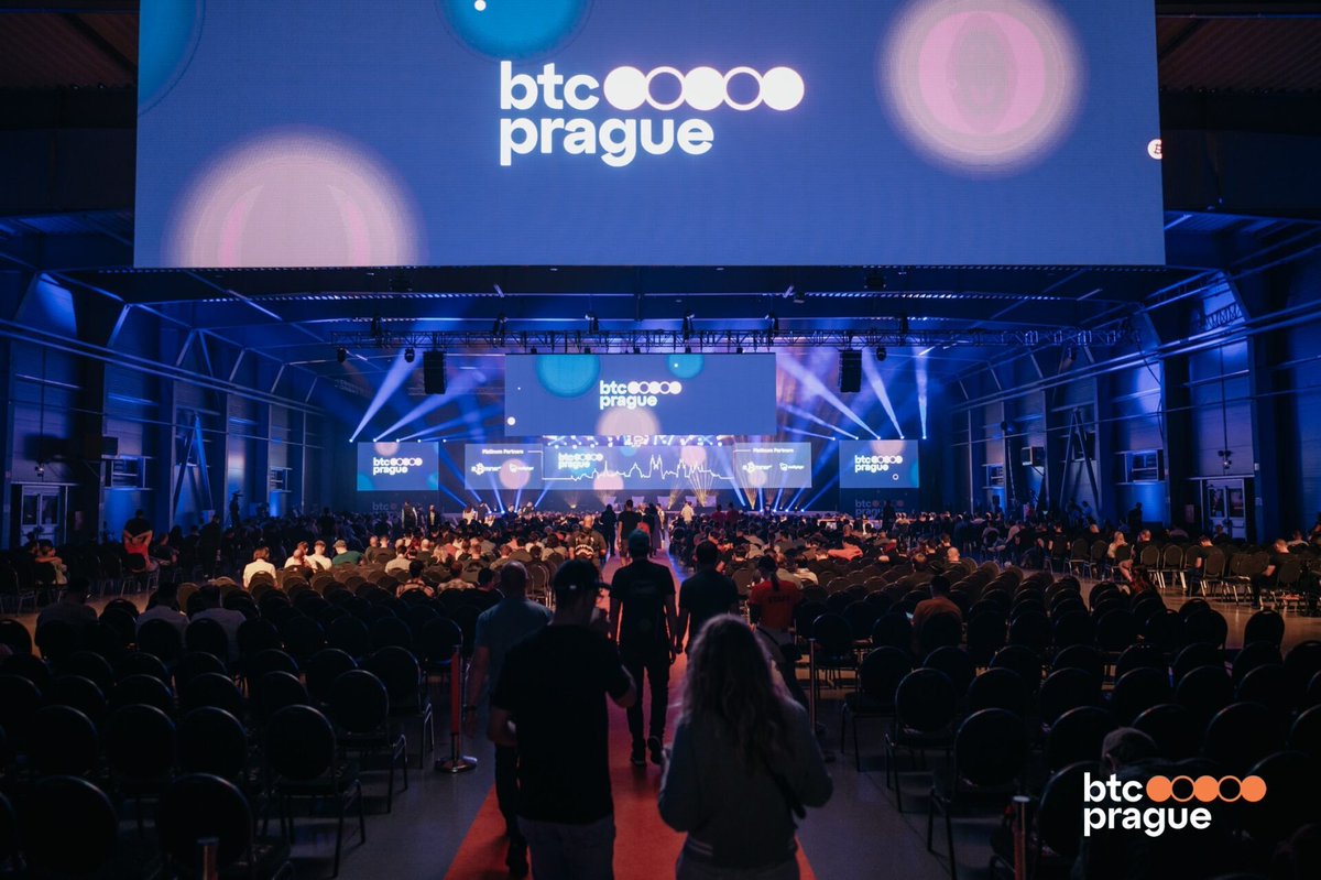 Paymium (@paymium) on Twitter photo 📆 Demain Paymium sera présent à <a href="/BTCPrague/">BTC Prague</a>, le plus grand événement Bitcoin d’Europe !
📢 RDV à 12h40 le 21 pour la conférence de <a href="/PierreNoizat/">Pierre Noizat</a> sur le lien entre énergie, monnaie et Bitcoin, thème de son dernier livre.
Rencontrez aussi notre directeur commercial 📆 Demain Paymium sera présent à <a href="/BTCPrague/">BTC Prague</a>, le plus grand événement Bitcoin d’Europe !
📢 RDV à 12h40 le 21 pour la conférence de <a href="/PierreNoizat/">Pierre Noizat</a> sur le lien entre énergie, monnaie et Bitcoin, thème de son dernier livre.
Rencontrez aussi notre directeur commercial