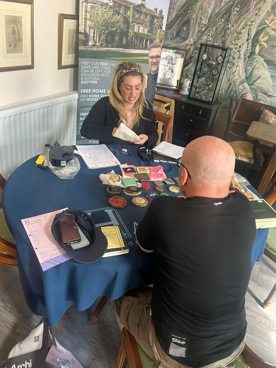 💎 Our weekly Wednesday #Jewellery Valuation day is underway here at <a href="/SparrowsTearoom/">Sparrow's Tearoom</a> , <a href="/BishtonHall/">Bishton Hall</a> ! 

Do you have jewellery or gold to sell? Do pop along, EVERY Wednesday between 10am-12pm for FREE valuations with our jewellery valuer Elizabeth. 

#JewelleryValuation