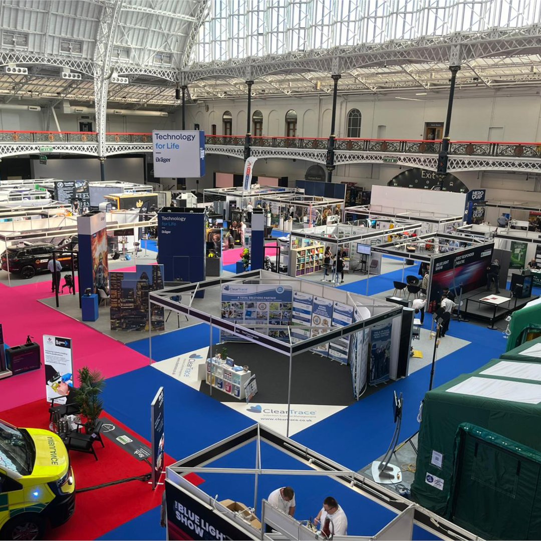 Showlite tweet media