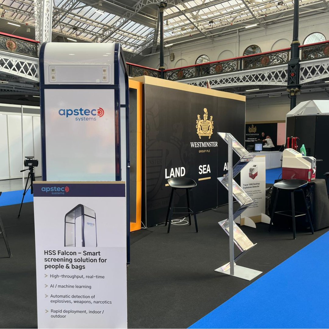 Showlite tweet media