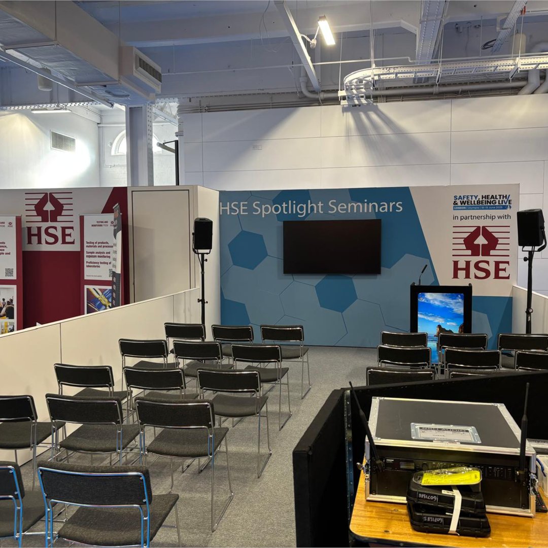 Showlite tweet media