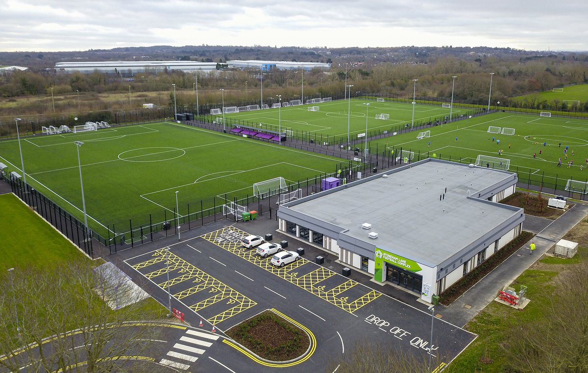 Teams Wanted Southampton This Saturday ❤️⚽️

New pitches opened up - **Please share in your clubs coaching group**🙌

📍Address: Stoneham Lane Football Complex, Stoneham Lane, Eastleigh, Hampshire, SO16 2PA

Call the hotline today or book via the website - SPACES AVAILABLE BELOW