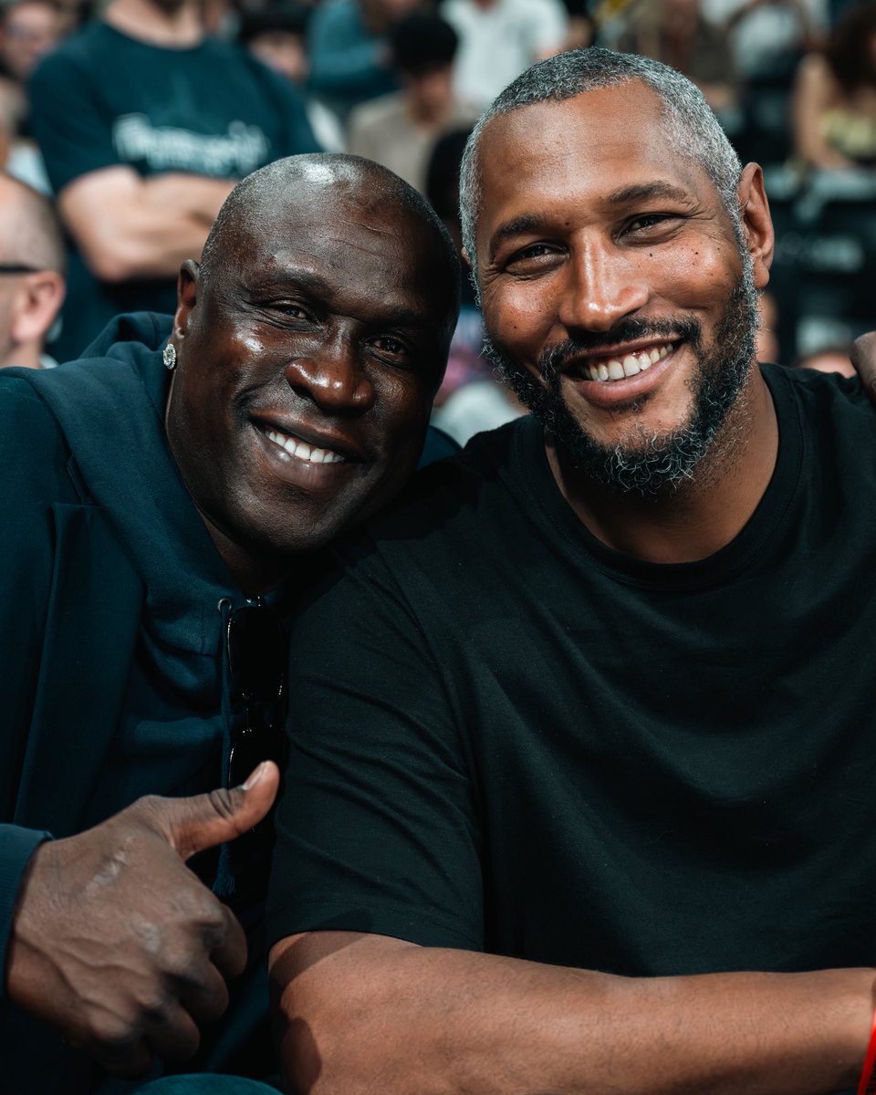 Légendes <a href="/FRABasketball/">Équipes de France de Basket</a> 💙🤍❤️