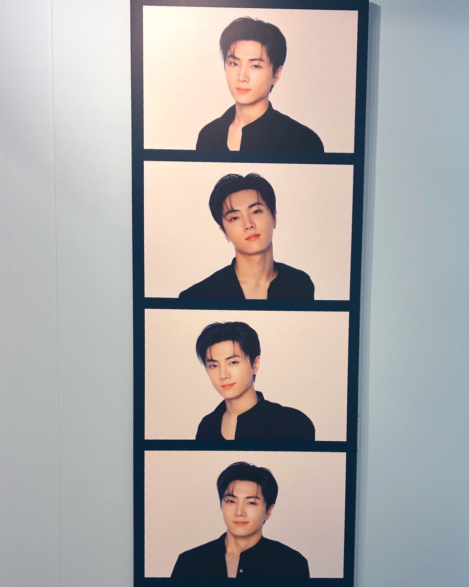 dapeachx's tweet photo. หล่อตาแหก หล่อตาแตก โลกระเบิด สาวเดินเข้ามาต้องเดินสะดุดเพราะมัวแต่มองสุดหล่อ เสื้อเชิ้ตดำ ถูก ผมคอมม่าเปิดหน้าผาก ถูก โชว์ช่วงคอที่โคตรแมน ถูก เต็มสิบให้ล้าน ทำถึงเกิ้นเซตนี้ อยากแบกกลับมาตั้งกลางบ้าน https://t.co/g1gPEfFR6I
