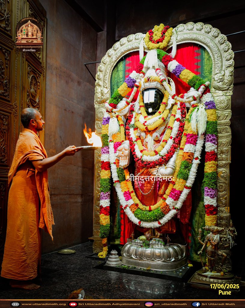 sriuttaradimath's tweet image. Glimpses from the Pune Digvijaya of Sri Sri 1008 Sri Satyatma Teertha’s visit Mahaswamigalu.
.
#Pune #SriUttaradiMatha #sriuttaradimath #uttaradimatha