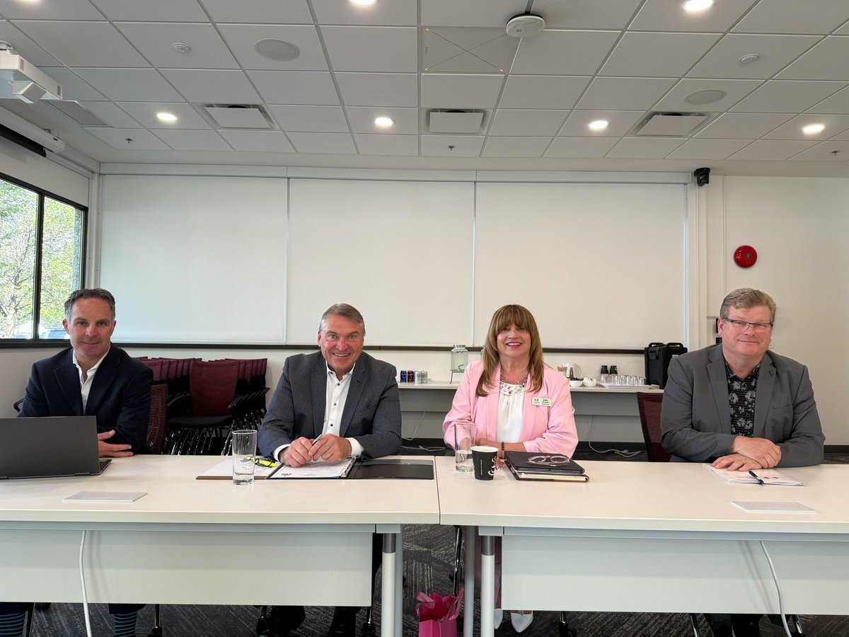 A productive joint meeting today between the Board of Education and the City of Kelowna! Grateful for the shared focus on making life safer, healthier, and better for our community. 🌱🏙️📚 #StrongerTogether #Kelowna #PublicEducation #sd23 #sd23ed #sd23learns