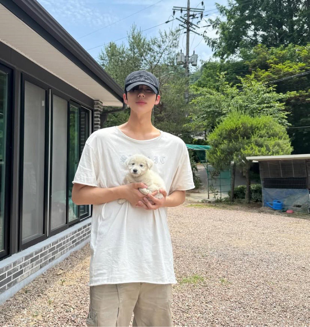 どちらもかわいいね ( ◜◡◝ )
#ムンサンミン #문상민
#MoonSangMin