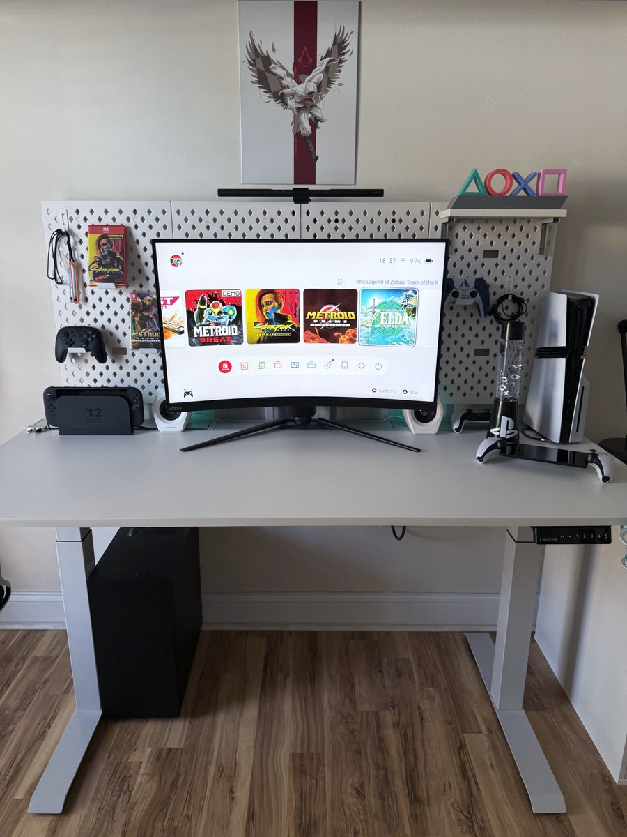 Back sore? Neck tight? That’s your body telling
you it’s time to move.
Sitting all day drags you down—literally.

Remember to stand. Stretch. Reset.
Small shift. big difference.

#Dezctop #Bifrost #standingdesk