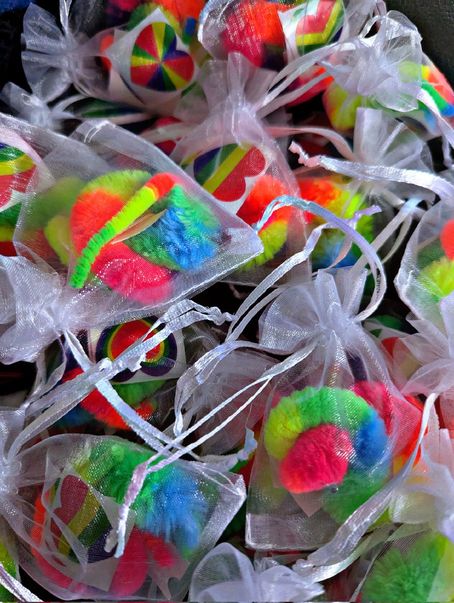 Coz (troubled paws) (@cozwoz2010) on Twitter photo Worms! More bags for stoke pride Saturday <a href="/SOTPride/">Stoke on Trent Pride</a> #stokepride #sotpride Worms! More bags for stoke pride Saturday <a href="/SOTPride/">Stoke on Trent Pride</a> #stokepride #sotpride