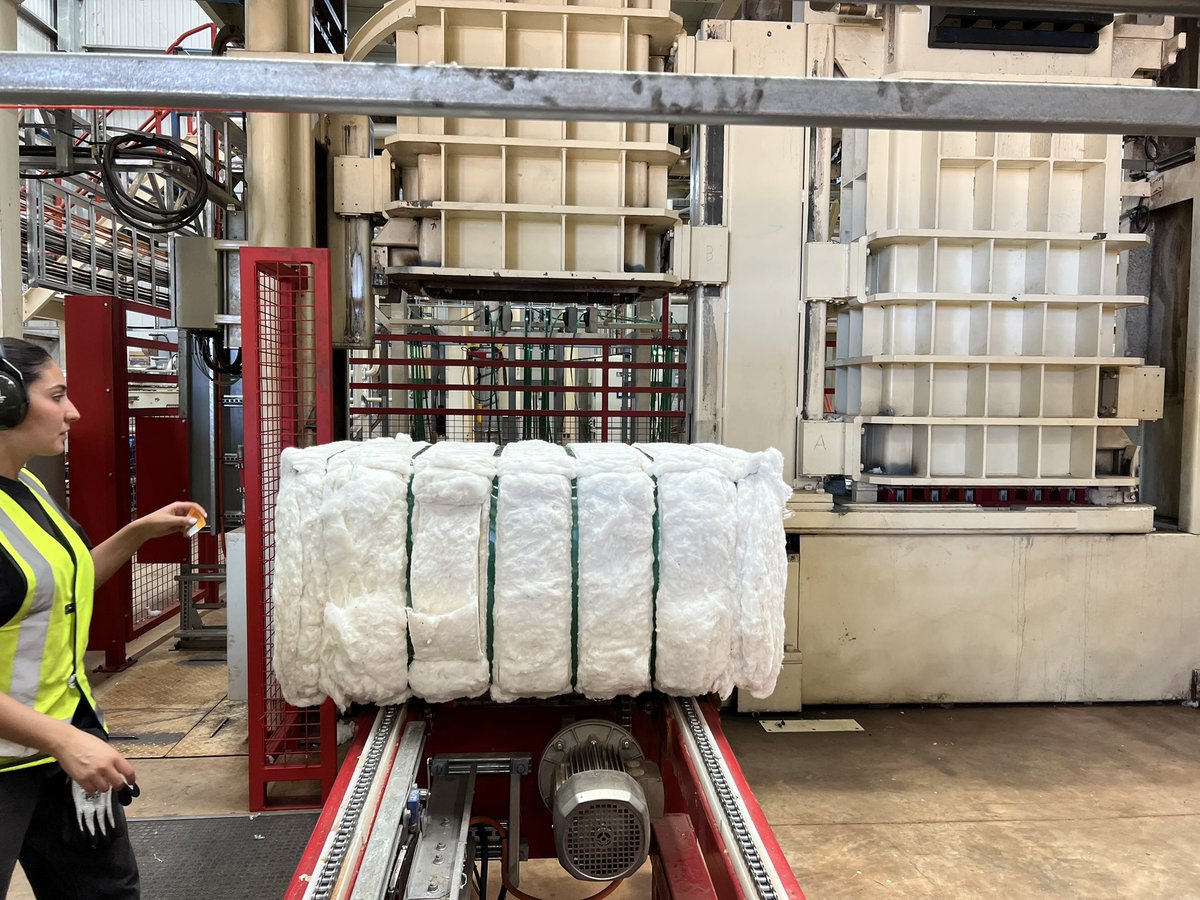 If you’re keen to know what’s happening at Australia’s newest cotton gin… enjoy the Country Hour’s podcast from Katherine, NT:

🎧 abc.net.au/listen/program…