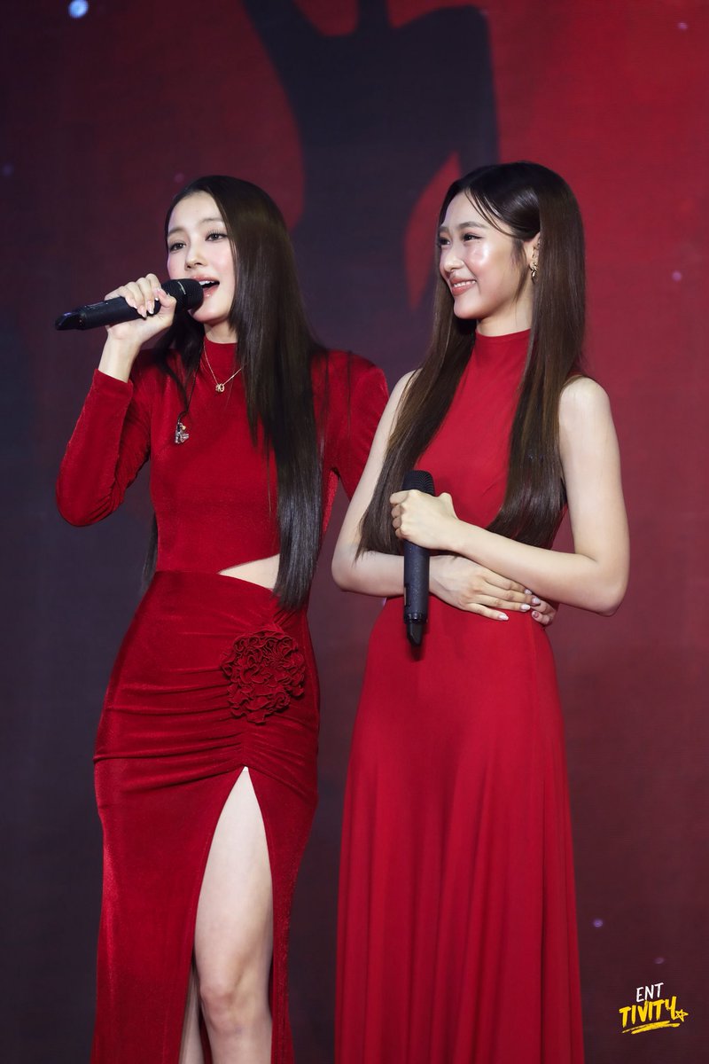 Entivity_'s tweet image. น้ำตาล-ฟิล์ม หอบความสวยมาเสิร์ฟแฟนๆในงานแถลงข่าว “GMMTV POCKY IDOL”

NAMTANFILM POCKY IDOL

#GMMTVPOCKYIDOL 
#GMMTVPOCKYIDOLxNamtanFilm
#NamtanTipnaree #filmracha 
#NamtanFilm #น้ำตาลฟิล์ม