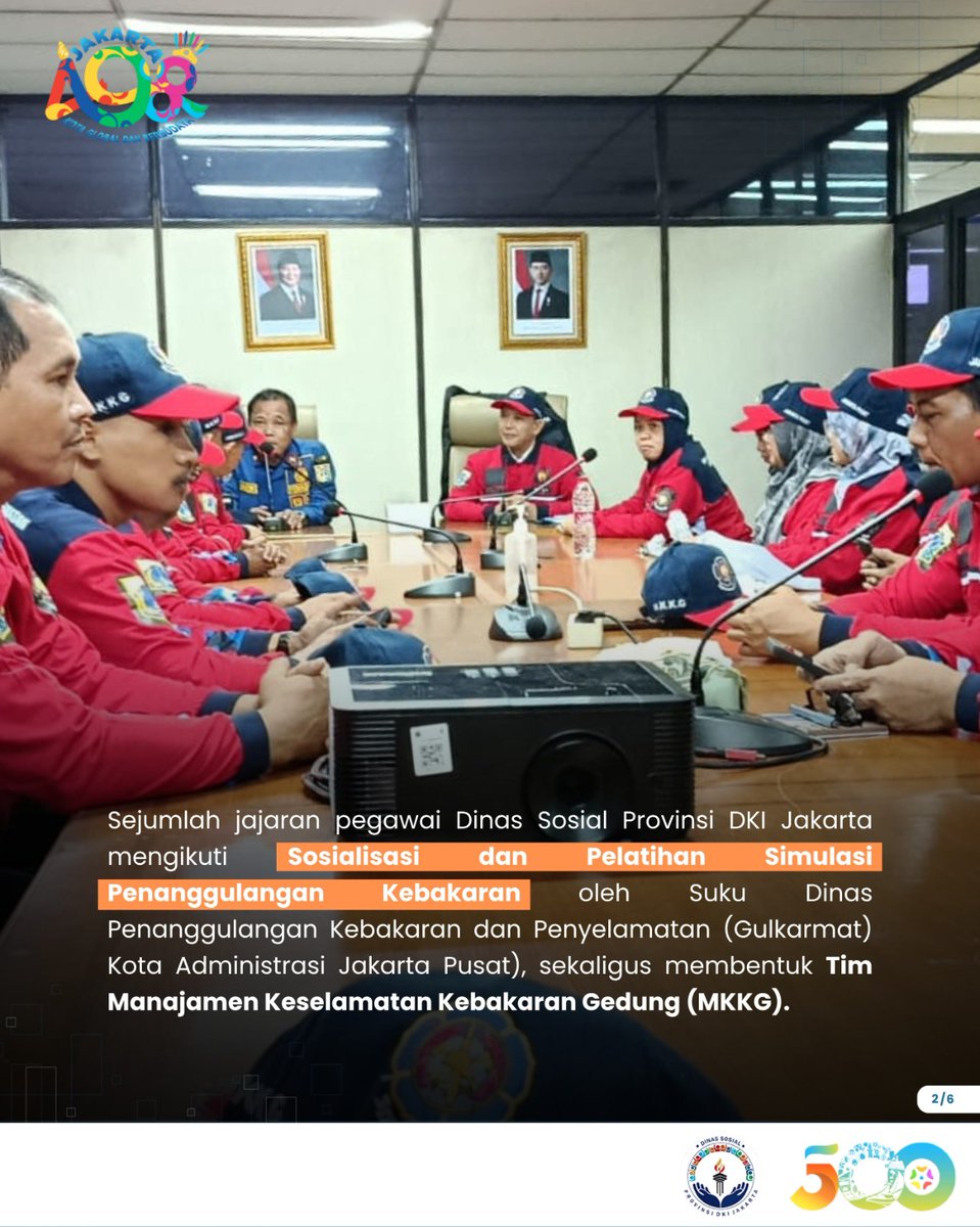 DinsosDKI1's tweet image. Hai #KawanSosial

Hari ini, jajaran pegawai Dinas Sosial Provinsi DKI Jakarta mengikuti pembekalan pencegahan dan penanganan kebakaran yang didampingi langsung oleh Suku Dinas Penanggulangan Kebakaran dan Penyelamatan (Gulkarmat) Jakarta Pusat. 

#dinsosdki #damkar #jaki #