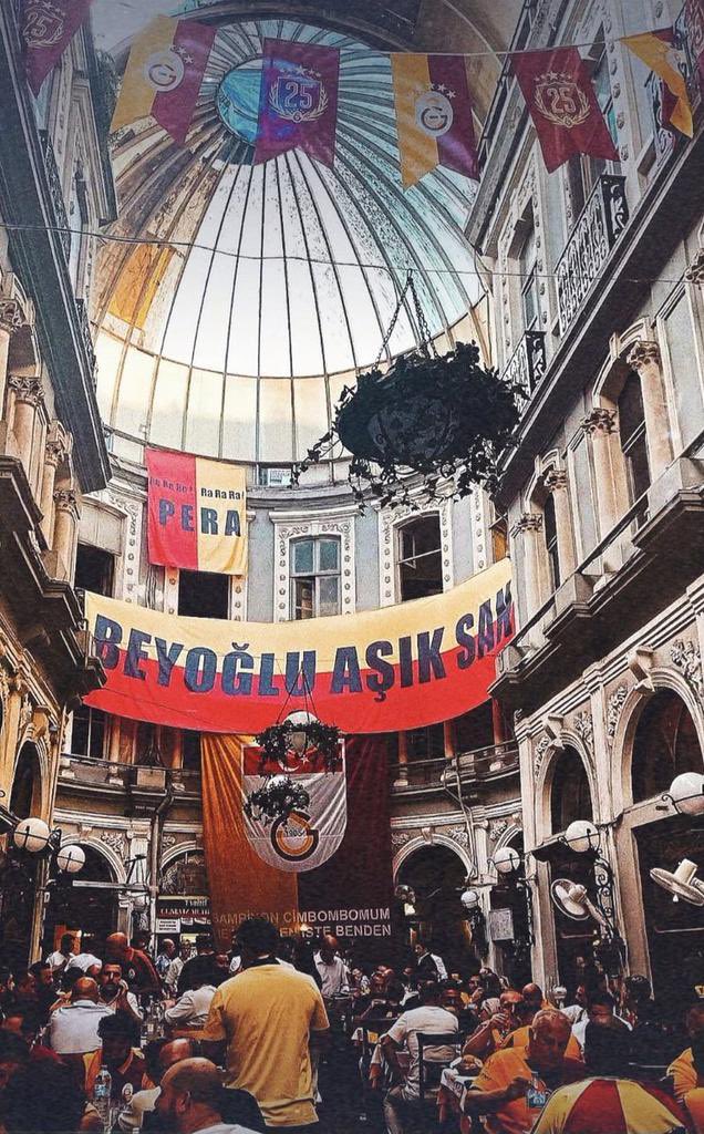 Sen bana yasaksın ama 
Ben sana tutsağım 💛❤️