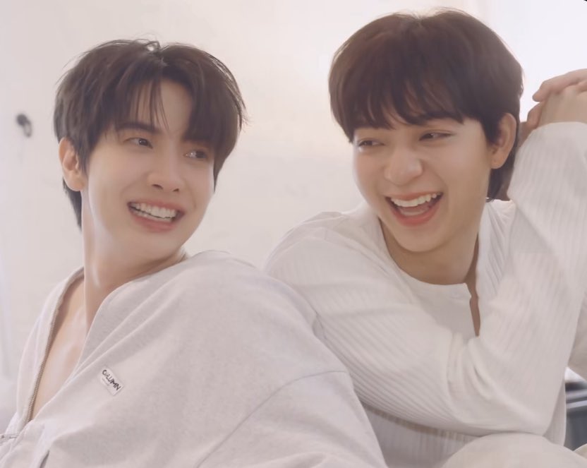 ฮัลโหลพี่หัสรชต ˚ ༘♡ tweet media