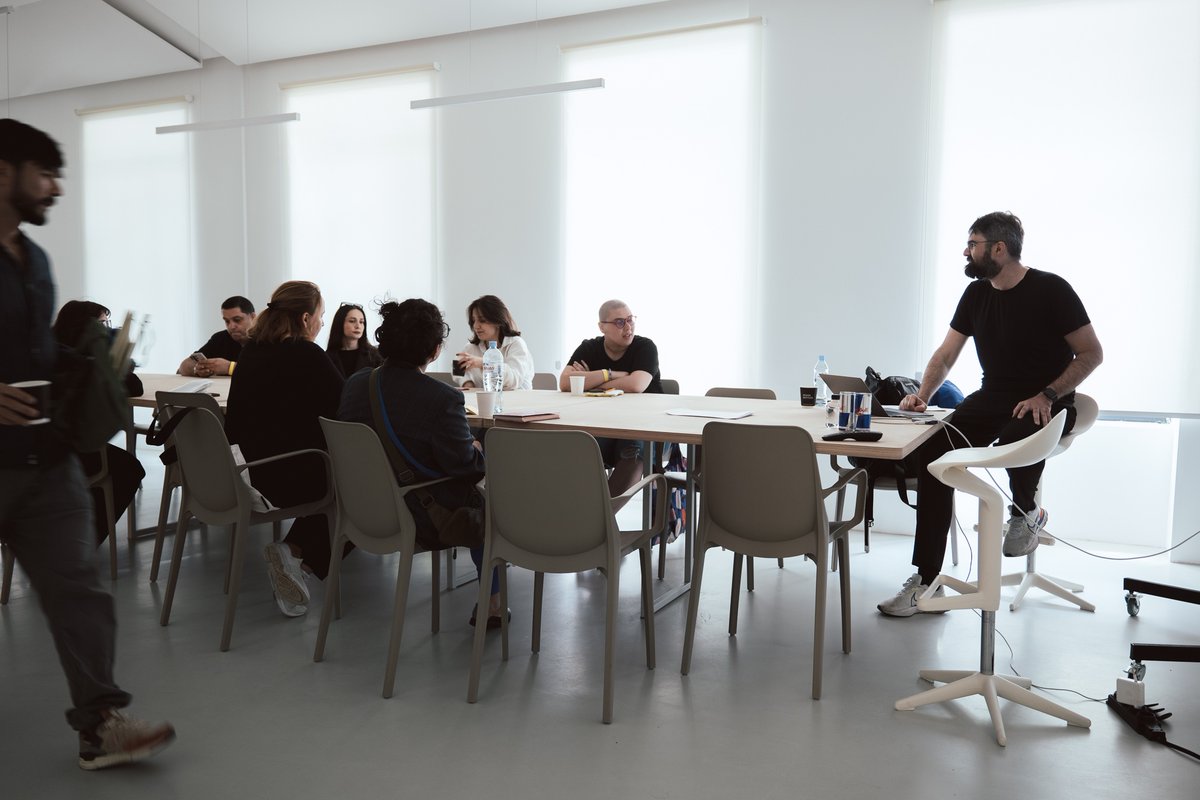 PGDPlatform's tweet image. → From today’s workshop!

→ Workshop by Tomasz Jurecki (Studio Otwarte)

→ Workshop: Past Forward – Identity rooted in place

→ Photo by Patryk Wiśniewski

#studiootwarte
#designinstitute
#designinstitutetbilisi
#polishdesign
#polishgraphicdesign