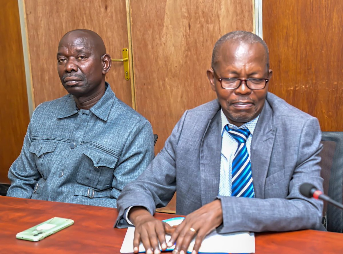 Ministère de la Fonction Publique Burundi (@mfpte_bdi) on Twitter photo #Burundi: Ce dernier devra parvenir au secrétariat du Ministre de <a href="/MFPTE_bdi/">Ministère de la Fonction Publique Burundi</a> plus tard le 10/7/2025. Aucune demande individuelle ne sera reçue. Au cas contraire, le demandeur devra annexer une copie de la requête précédemment adressée à son chef hiérarchique.
<a href="/MENRS4/">Ministry, National Education & Scientific Research</a>
<a href="/NtareHouse/">Ntare Rushatsi House</a> #Burundi: Ce dernier devra parvenir au secrétariat du Ministre de <a href="/MFPTE_bdi/">Ministère de la Fonction Publique Burundi</a> plus tard le 10/7/2025. Aucune demande individuelle ne sera reçue. Au cas contraire, le demandeur devra annexer une copie de la requête précédemment adressée à son chef hiérarchique.
<a href="/MENRS4/">Ministry, National Education & Scientific Research</a>
<a href="/NtareHouse/">Ntare Rushatsi House</a>