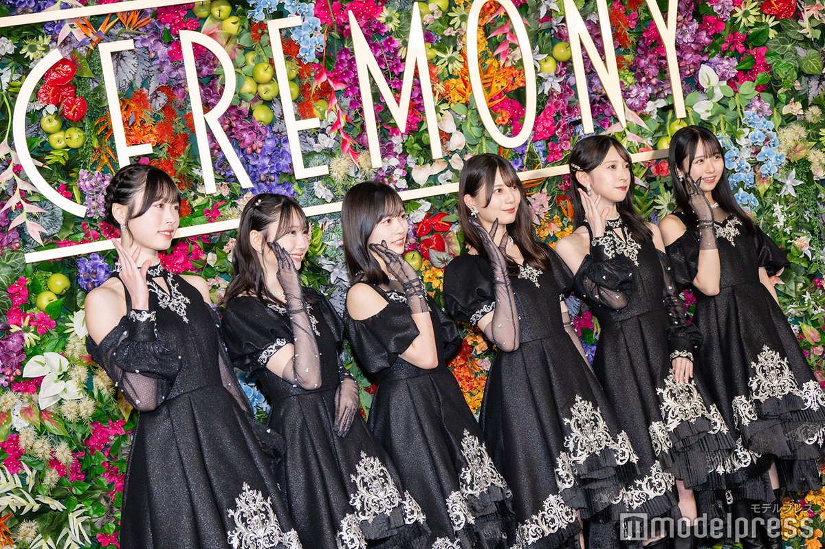 写真追加📸】ミセス主催「CEREMONY」🍏 日向坂46、黒ドレスで大人な