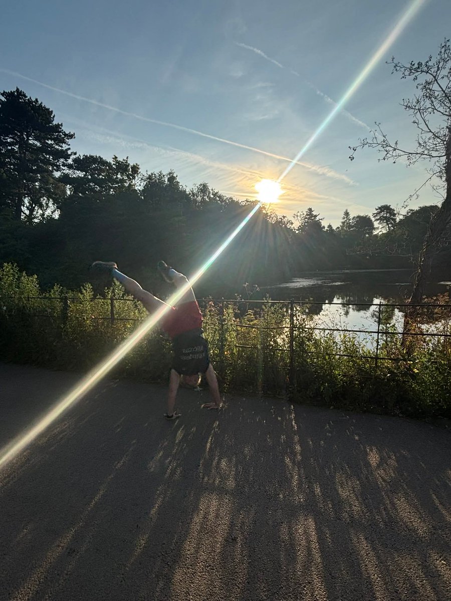 susietsegay's tweet photo. Last training before the 100-miler on Saturday 😅😱

Raising money for @OasisCDF in #RefugeeWeek
#OurSuperpower

 If you can spare a couple of quid head here 👉 https://t.co/M8lHMR71Hn #RefugeesWelcome #RefugeeWeek

@tomosrhysowen 
@runningpunks https://t.co/ctFdmE8467