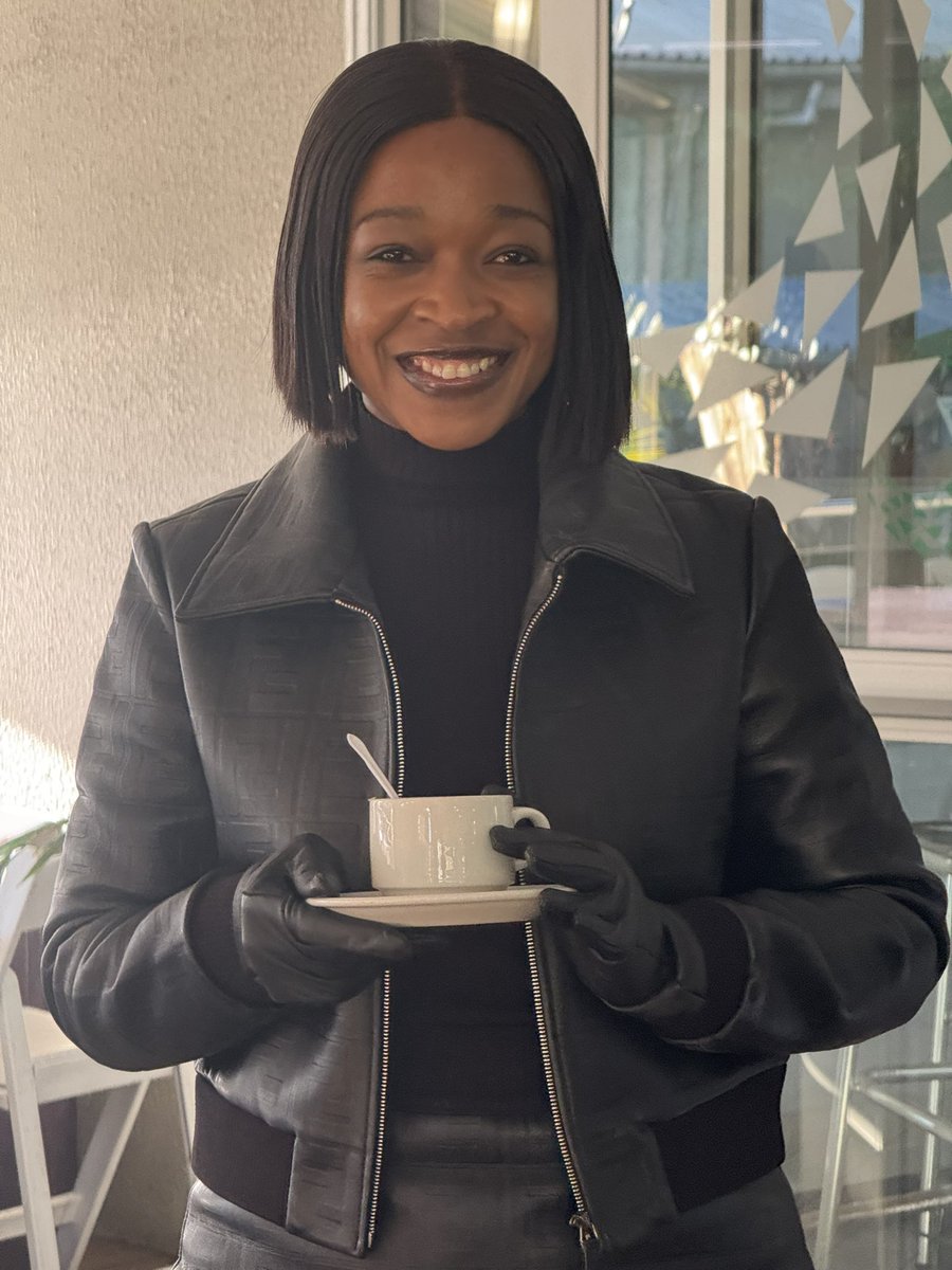 SiceloSTEMLADY's tweet photo. Thank you @UNDPZimbabwe for bringing us to one room! Ready to AI as we breakfast with fellow young leaders and innovators #STEMLady @ElevateTrust @impacthub @eight2fivehub https://t.co/TQyD1d3SRA