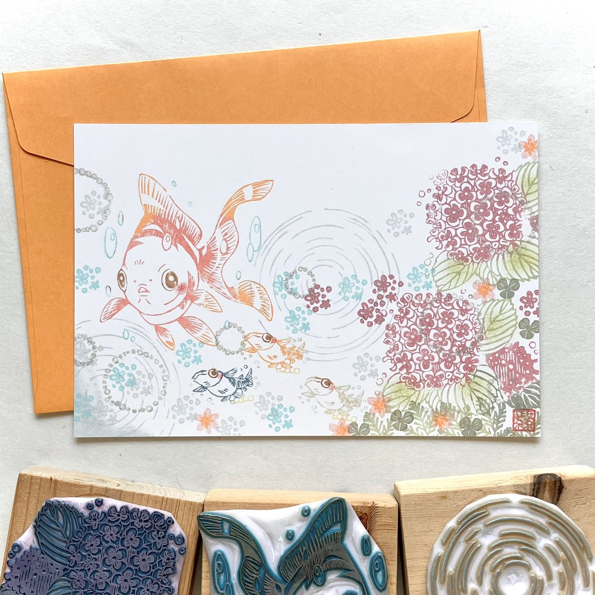 shishimee's tweet photo. 金魚とアジサイ

#消しゴムはんこ #ハンドメイド #あじさい https://t.co/0exfXThzEt