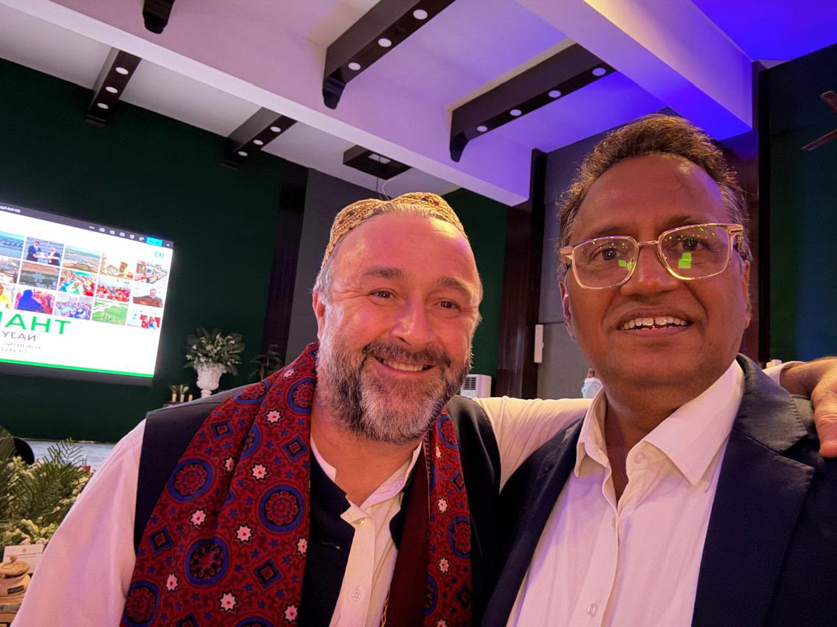 Khalid M. Shaikh (@khalidmshaikh1) on Twitter photo From Geneva to Sindh - what a journey.
In 2023, <a href="/WorldBank/">World Bank</a> was first to back Government of Sindh’s <a href="/SphfOfficial/">Sindh People's Housing For Flood Affectees</a> initiative. In 2025, we bid farewell to @WBPakistanCD
Together, we built the world’s largest housing reconstruction effort.
Historic. Transformative. Unforgettable. From Geneva to Sindh - what a journey.
In 2023, <a href="/WorldBank/">World Bank</a> was first to back Government of Sindh’s <a href="/SphfOfficial/">Sindh People's Housing For Flood Affectees</a> initiative. In 2025, we bid farewell to @WBPakistanCD
Together, we built the world’s largest housing reconstruction effort.
Historic. Transformative. Unforgettable.