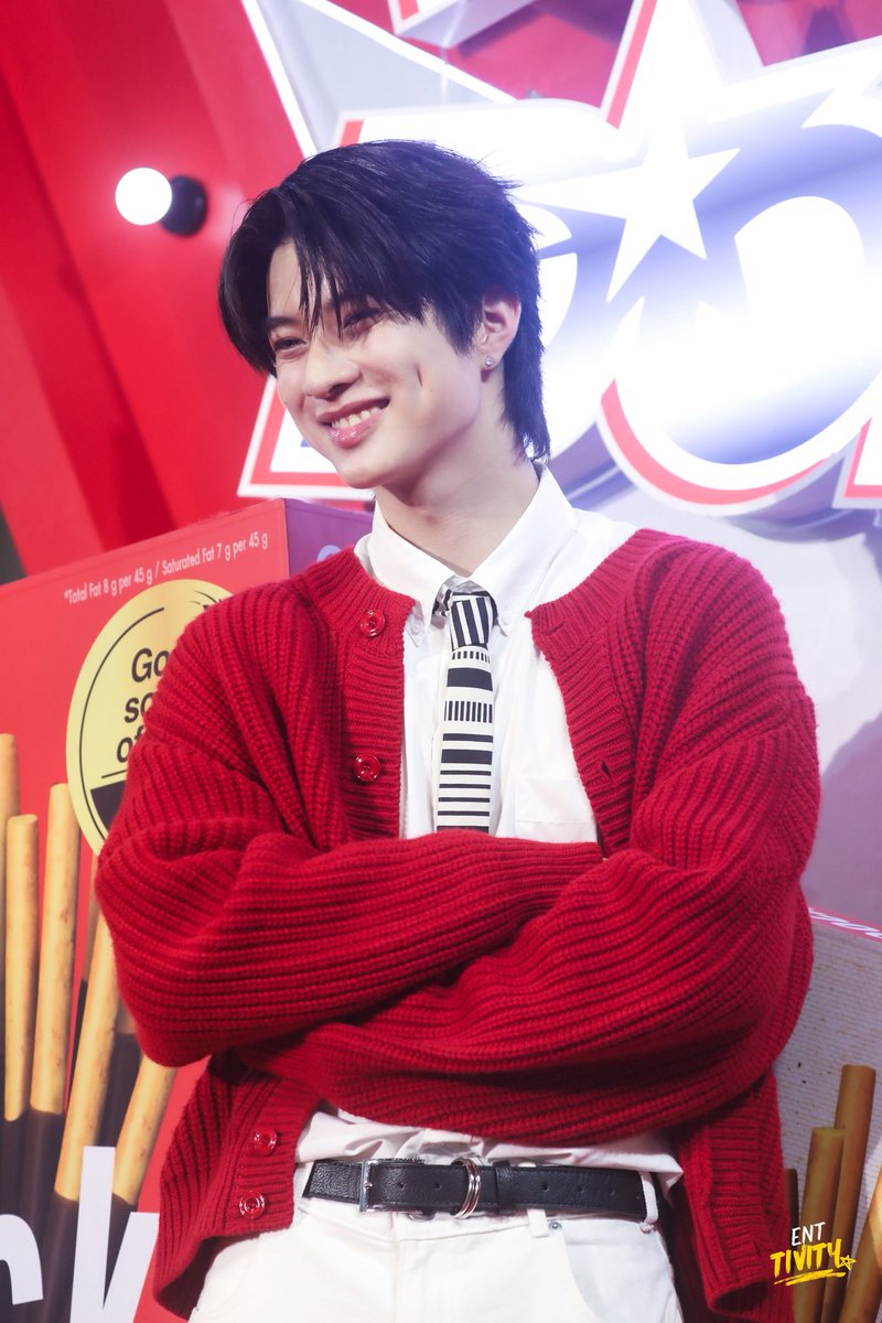 Entivity_'s tweet image. โชกุน-แอสตัน สองหนุ่มหน้าใสจากซีรีส์ ‘Boys In Love เปิดเทอมใหม่ หัวใจหัดรัก‘ กับความน่ารักสดใส เรียกรอยยิ้มจากแฟนๆที่มาให้กำลังใจในงานแถลงข่าว “GMMTV POCKY IDOL”

CHOKUNASTON POCKY IDOL

#GMMTVPOCKYIDOLxCHOTON
#GMMTVPOCKYIDOL
#ChokunAston #โชกุนแอสตัน
#Chokunz_jkz #aston_lv