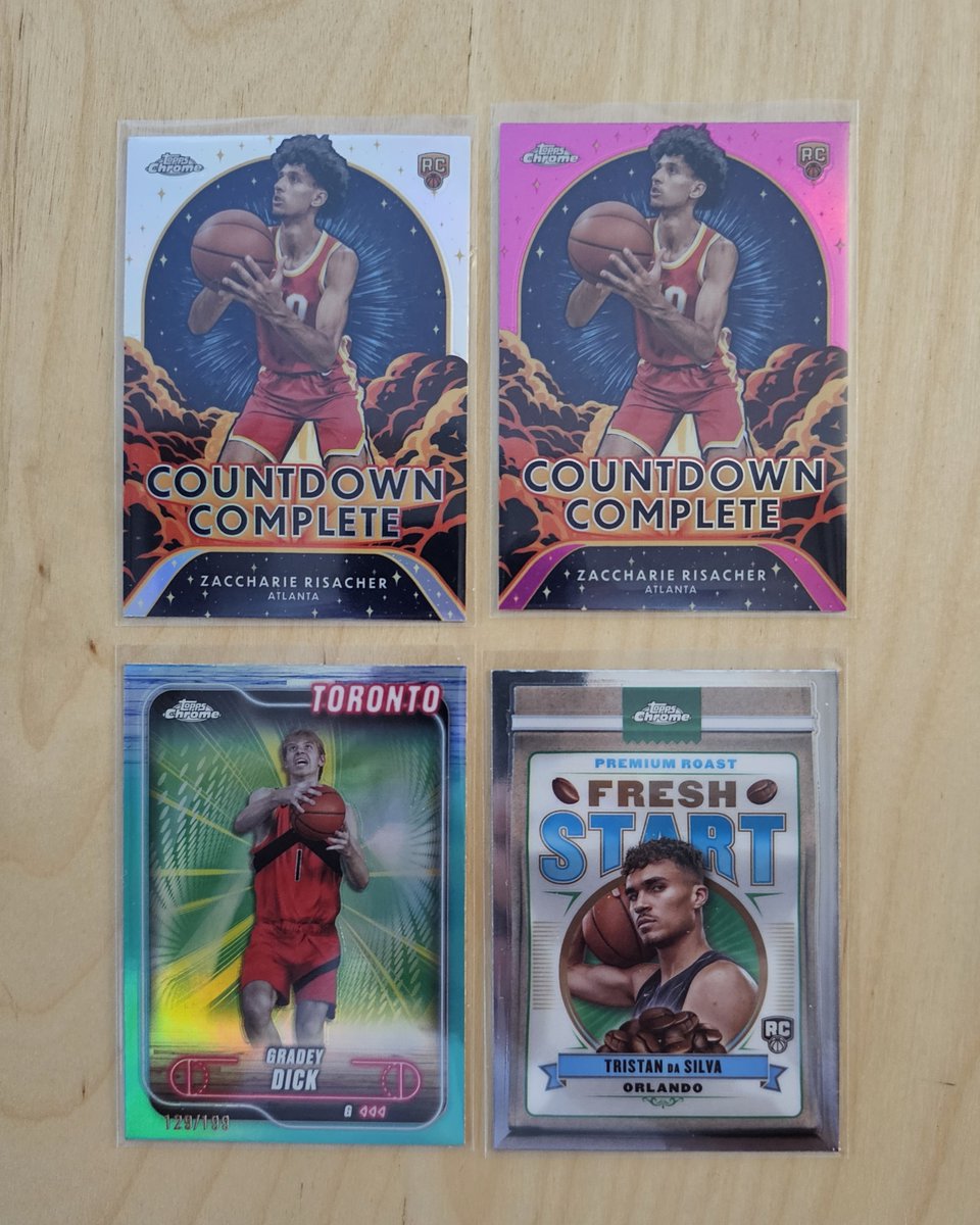 pressebasket's tweet image. Autre ouverture du soir (hier soir ;-) ), du Topps Chrome 2025.
très content de ce petit tirage, certes sans auto, mais avec une numérotée (/199), deux Risacher, de l&apos;ancien, de l&apos;actuel. 
Vivement que Topps lance ses collections sous licence NBA par contre :-) 
#NBACardsAddict…