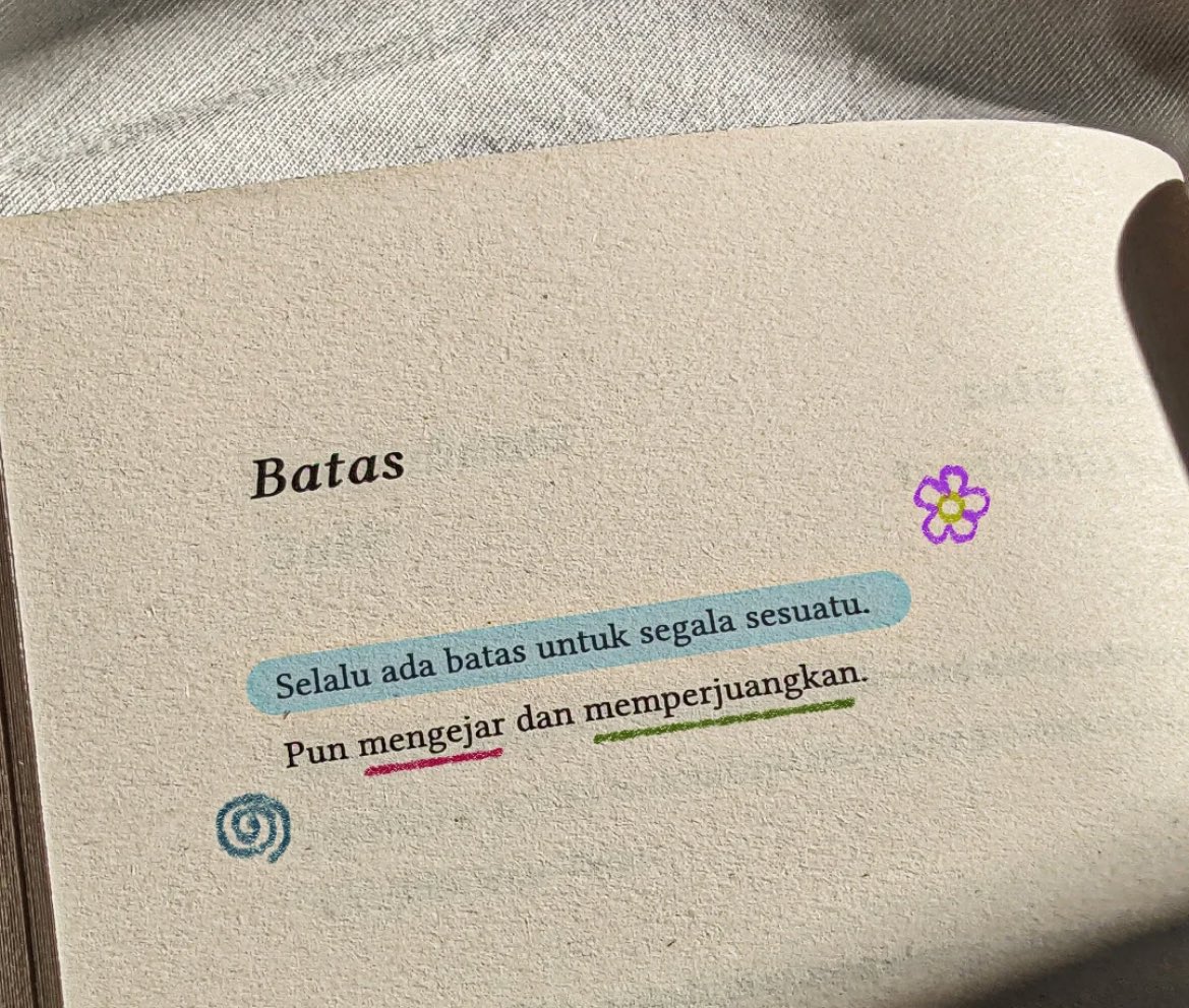 kadang, diem merupakan bentuk paling tulus dalam mecintai. dan melepaskan bukan berarti berhenti peduli