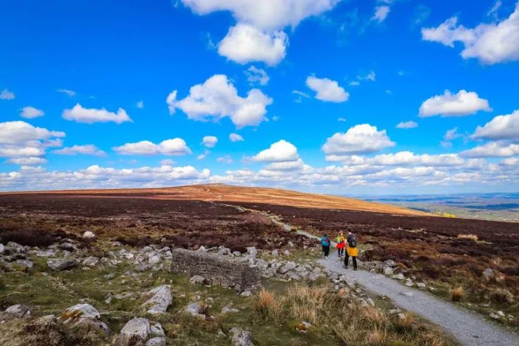 You won’t believe what’s buried beneath the slopes of this historic Welsh hill walk  - crnch.it/yvJkRUQE