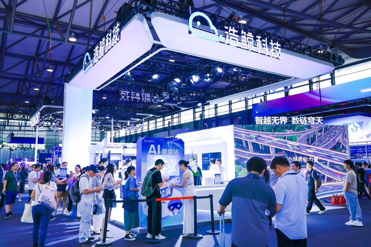 WhaleCloud2's tweet image. 🚀 #MWCShanghai2025 is LIVE!
Discover Asia&apos;s hottest #connectivity &amp;amp; #AI innovations at stand N2-E100:
🔹 Global digital transformation solutions &amp;amp; success stories
🔹 AI/low-altitude economy/digital health insights
Let #WhaleCloud solve your challenges &amp;amp; build the future!