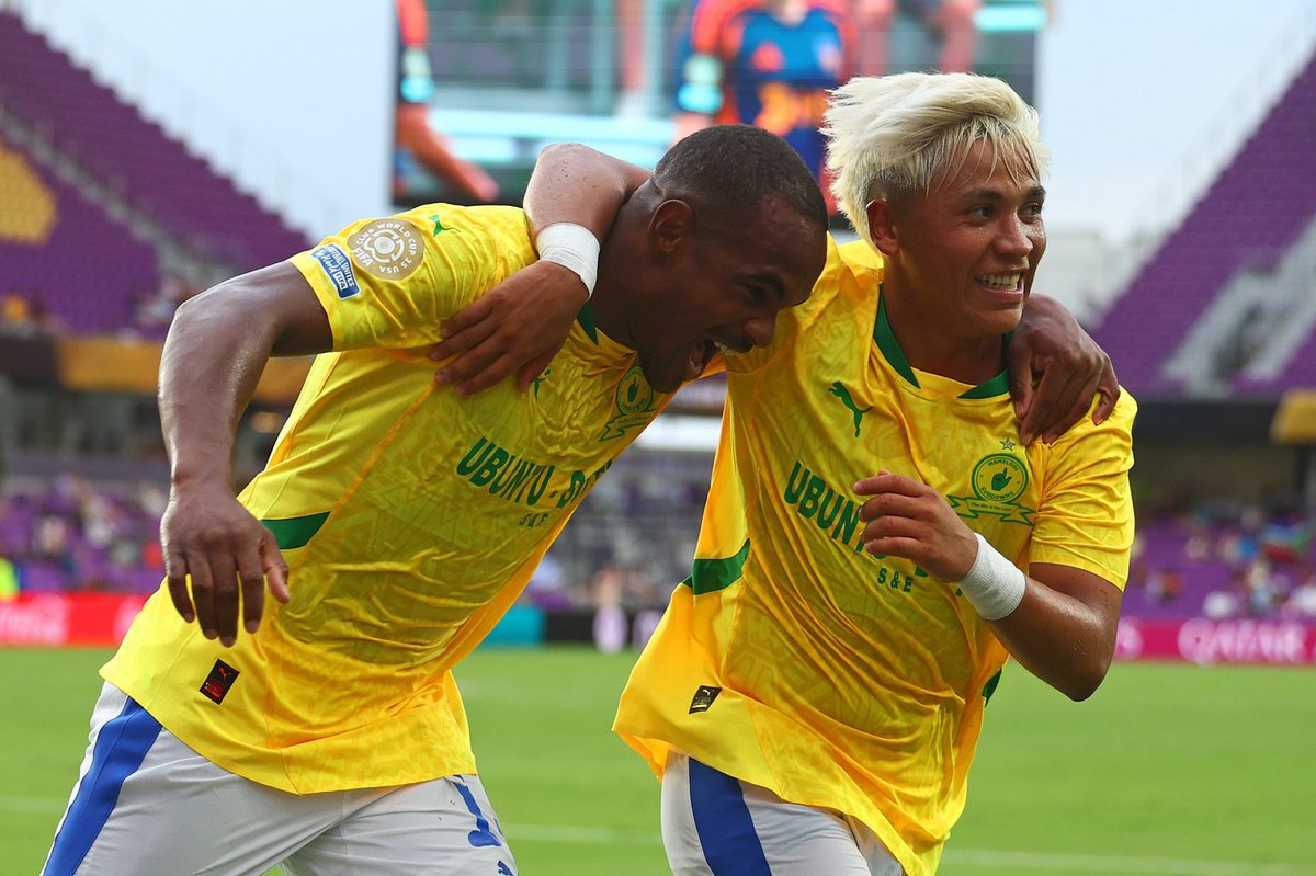 UsherKomugisha's tweet image. Mamelodi Sundowns edged Ulsan HD from South Korea 1-0 thanks to an Iqraam Rayners lone goal to produce Africaโs first win at the ongoing FIFA Club World Cup.
Masandawana now top Group F ahead of Borussia Dortmund and Fluminense who settled for a goalless draw in their opener.