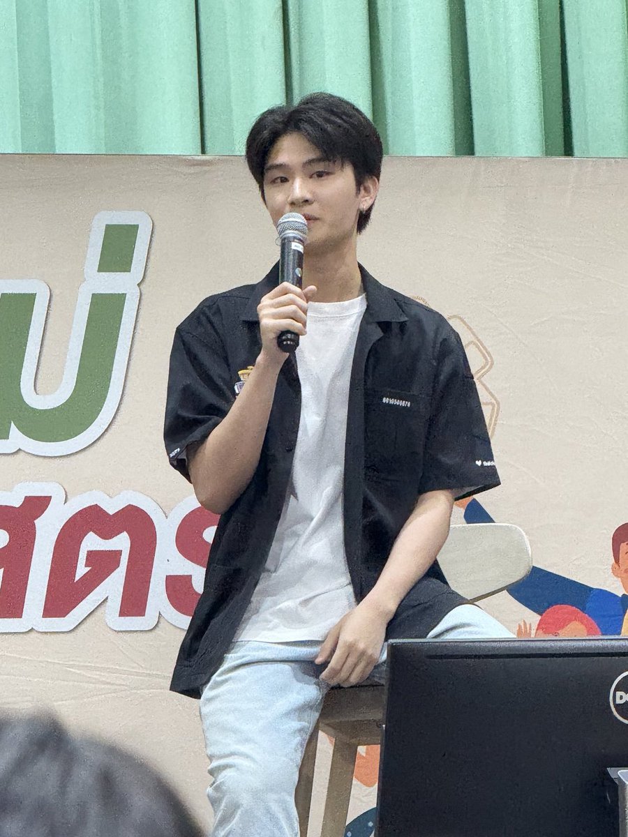 septb126's tweet photo. เหมือนหลุดออกมาจากฟิคสักเรื่อง https://t.co/2WSofy5xr0