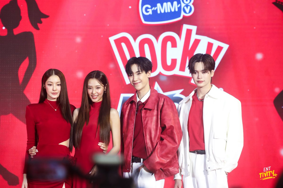 Entivity_'s tweet image. รวมภาพงานแถลงข่าว “GMMTV POCKY IDOL” โปรเจคพิเศษที่ “GMMTV” จับมือกับ “POCKY” เปิดตัว Project สุดพิเศษเพื่อค้นหาศิลปินหน้าใหม่ประดับวงการบันเทิง

#GMMTVPOCKYIDOL
#JASPER
#JasperxPockyIdol
#GMMTVPOCKYIDOLxNamtanFilm
#GMMTVPOCKYIDOLxCHOTON 
#AlmondProgress
#junniorrs #markjrtn