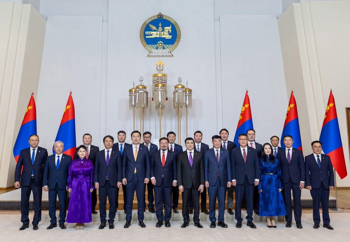 Энэ удаагийн буюу Зандкагийн засаг нэг тийм сонин, аятайхан мэдрэмж огт төрүүлэхгүй юм. Ямар учир бна аа?