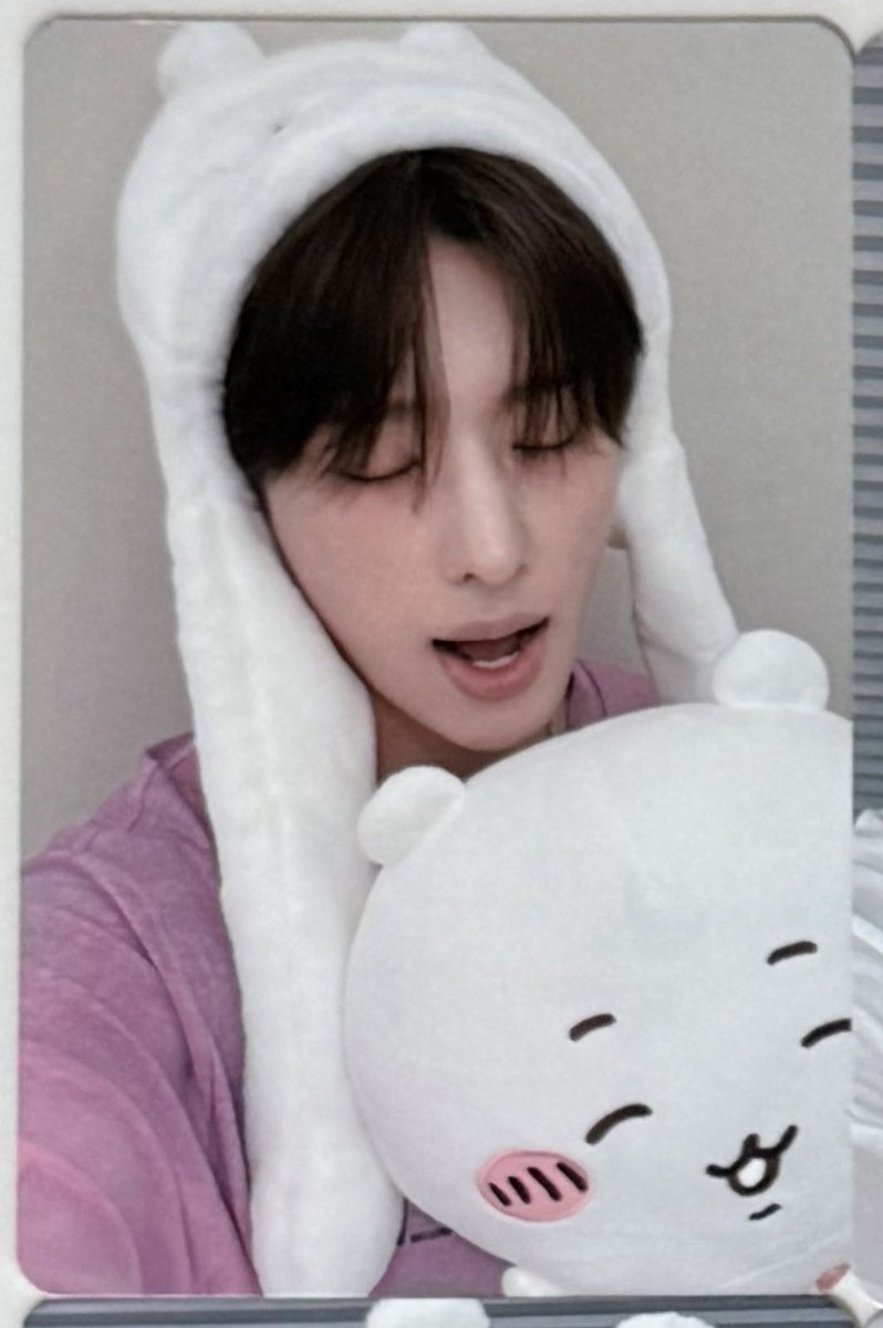 p1hits's tweet photo. keeho &amp; soul imitating the chiikawa expression 😭🩷 

#P1Harmony #피원하모니 #기호 #소울 https://t.co/WXyv1qvTEX