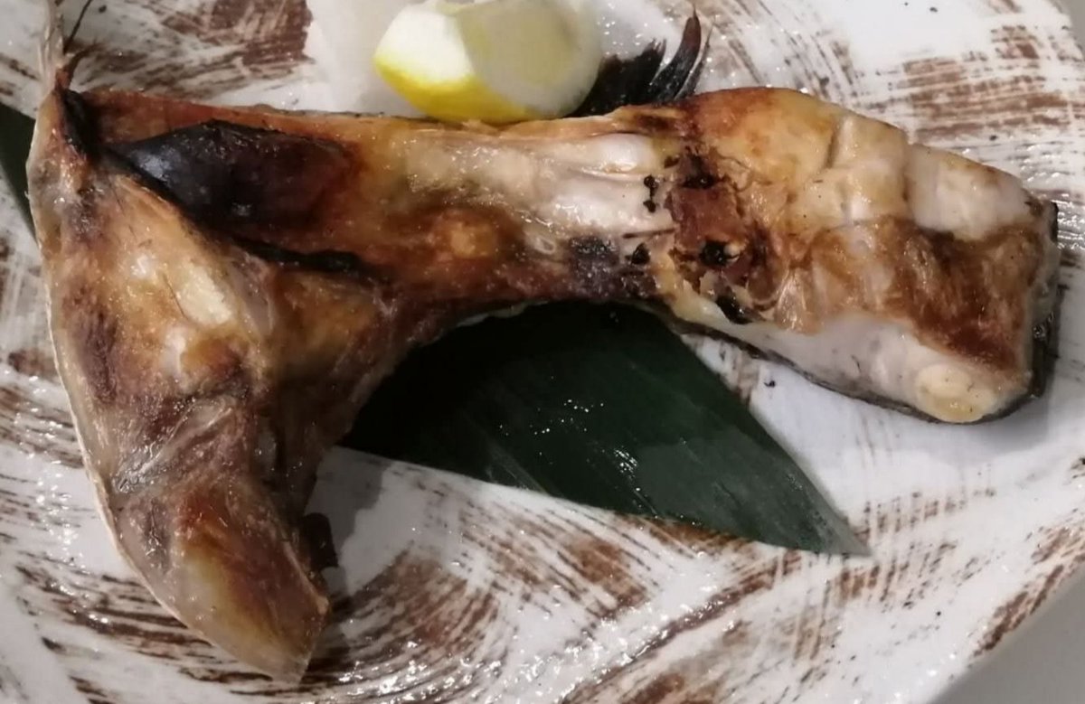 本メニューとあわせて楽しみたい！店主おすすめの逸品

📷 カンパチかま焼き；じっくり香ばしく焼き上げた。
📷トロタクつまみ；とろける中トロとコリコリ食感の大人のつまみ。
📷目光唐揚げ；外はパリッと、中はふっくらジューシー。日本酒や焼酎との相性も抜群です！

＃寿司 ＃寿司令和