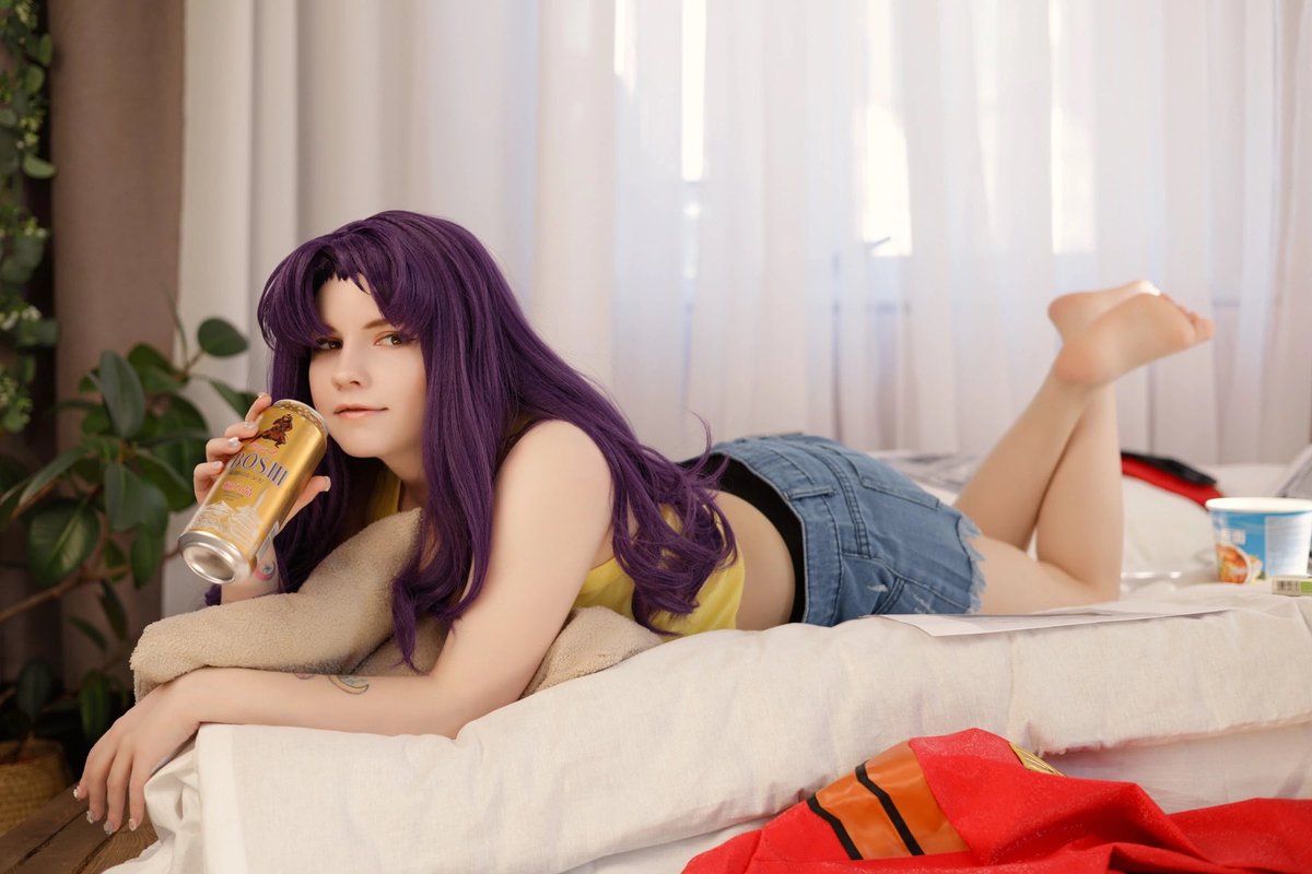 Cheers! 

#cosplay #evangelion #misatokatsuragi