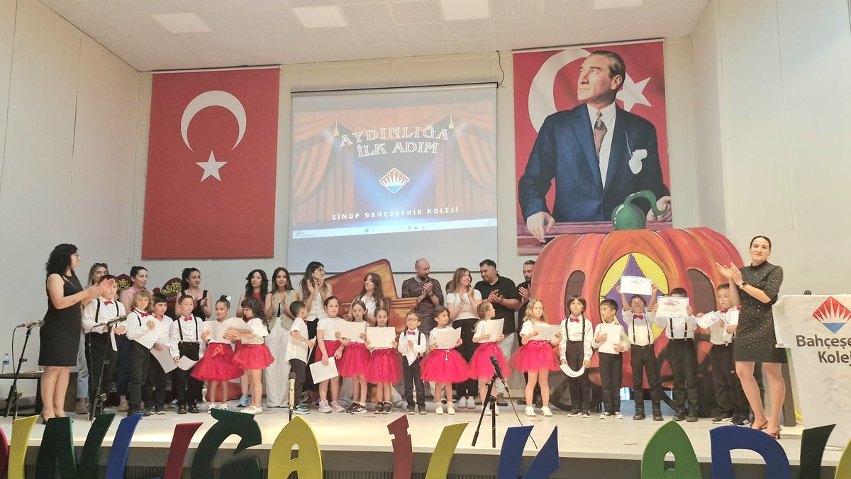 Bahçeşehir Koleji Sinop Kampüsü (@sinopbahcesehir) on Twitter photo 1-A Sınıfımızın Aydınlığa İlk Adım gösterisinden kareler...
<a href="/bahcesehir_k12/">Bahçeşehir Koleji</a> <a href="/brsmert/">Barış Mert</a> <a href="/vbezircioglu/">volkan bezircioğlu</a> 1-A Sınıfımızın Aydınlığa İlk Adım gösterisinden kareler...
<a href="/bahcesehir_k12/">Bahçeşehir Koleji</a> <a href="/brsmert/">Barış Mert</a> <a href="/vbezircioglu/">volkan bezircioğlu</a>