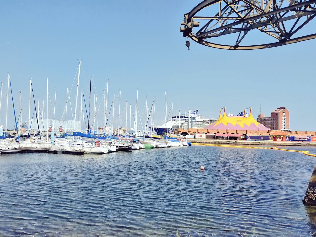 今日は海外から客船が
清水に来ているようで
＃ドリームプラザ
には、多くの外国の方が来ていらっしゃいます

そんな中この後、16時からは
＃まるっとエスパルス
生放送📻️

#spulse
<a href="/Swave769/">4/1からS-Wave76.9</a>